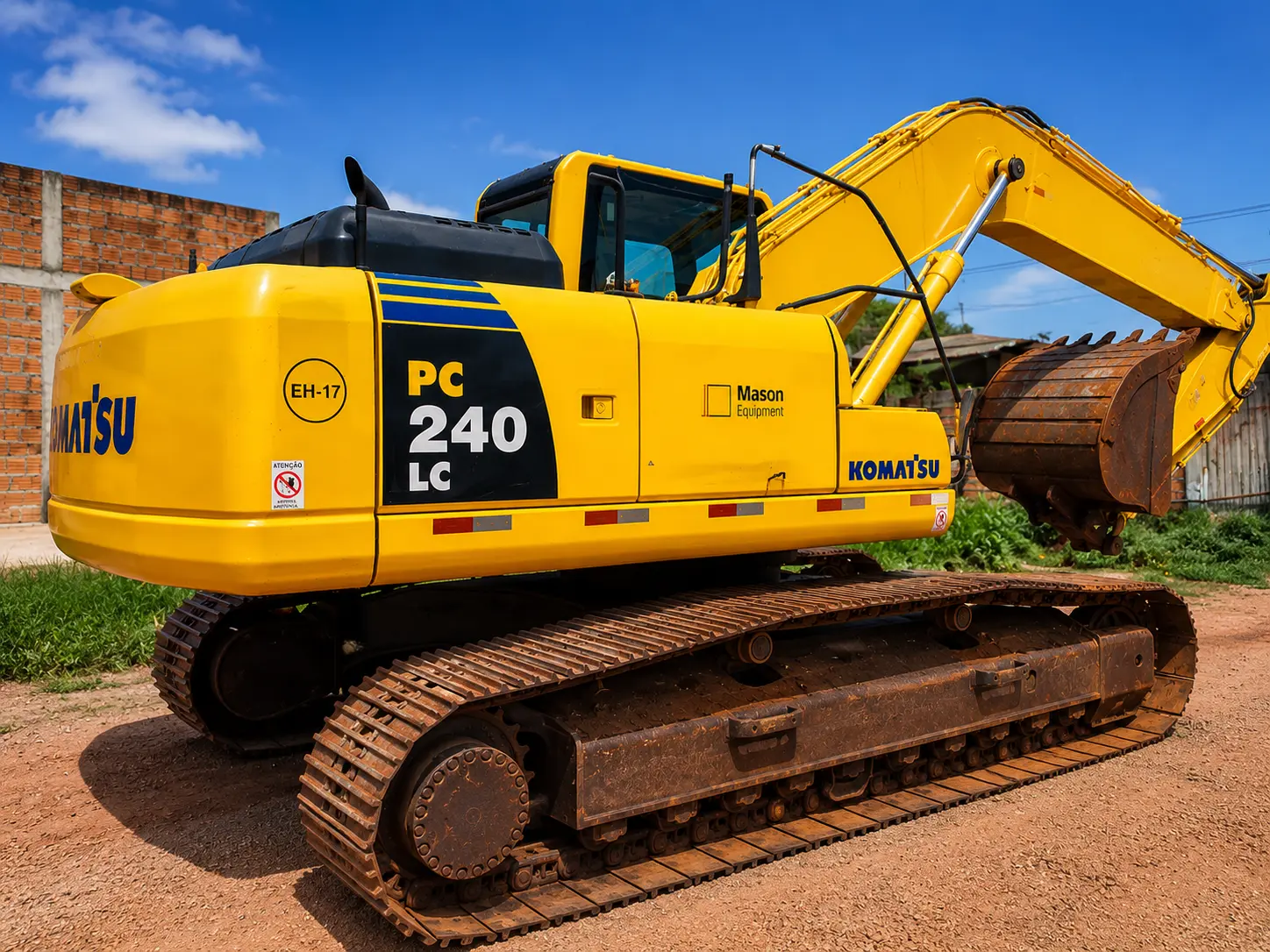 Escavadeira Komatsu PC240LC - Locação em Belo Horizonte - MG