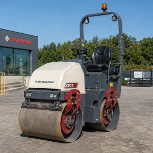 Rolo Compactador Pneumático Dynapac CP22 para Locação em Coromandel/MG