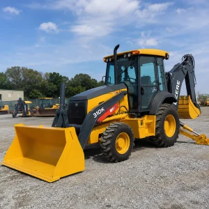 Retroescavadeira John Deere 310K para Locação em Planura/MG
